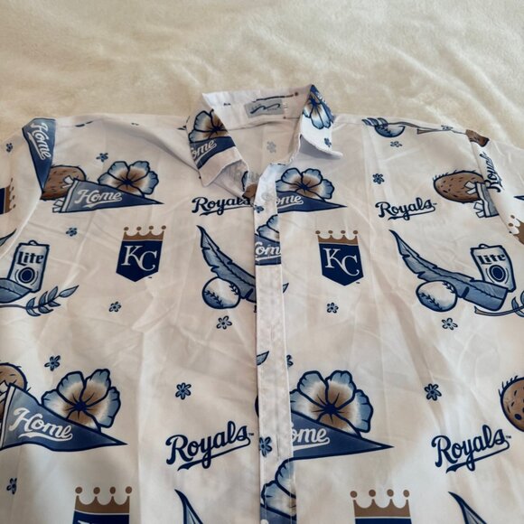 BWM Global Kansas City Royals Hawaiian Button Down Shirt Size XL - Picture 2 of 12